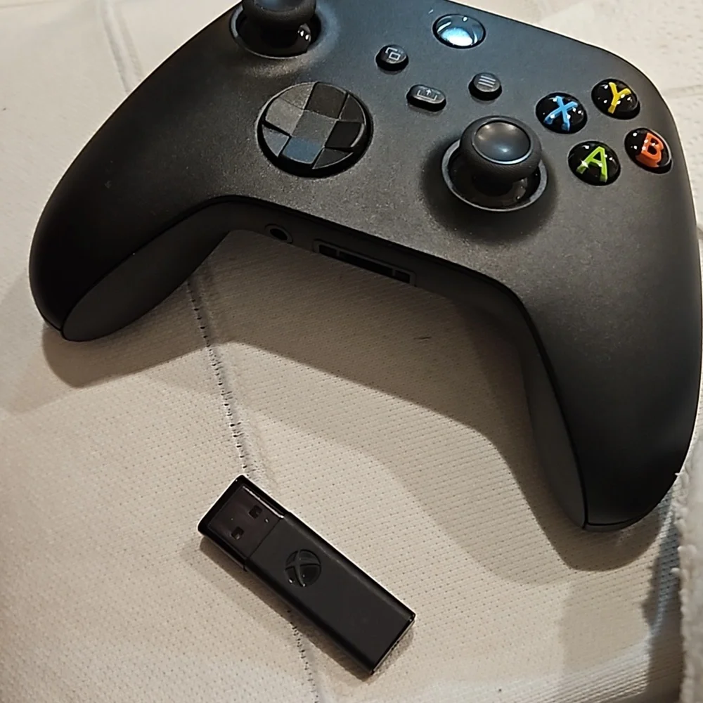 NWOT Xbox wireless controller